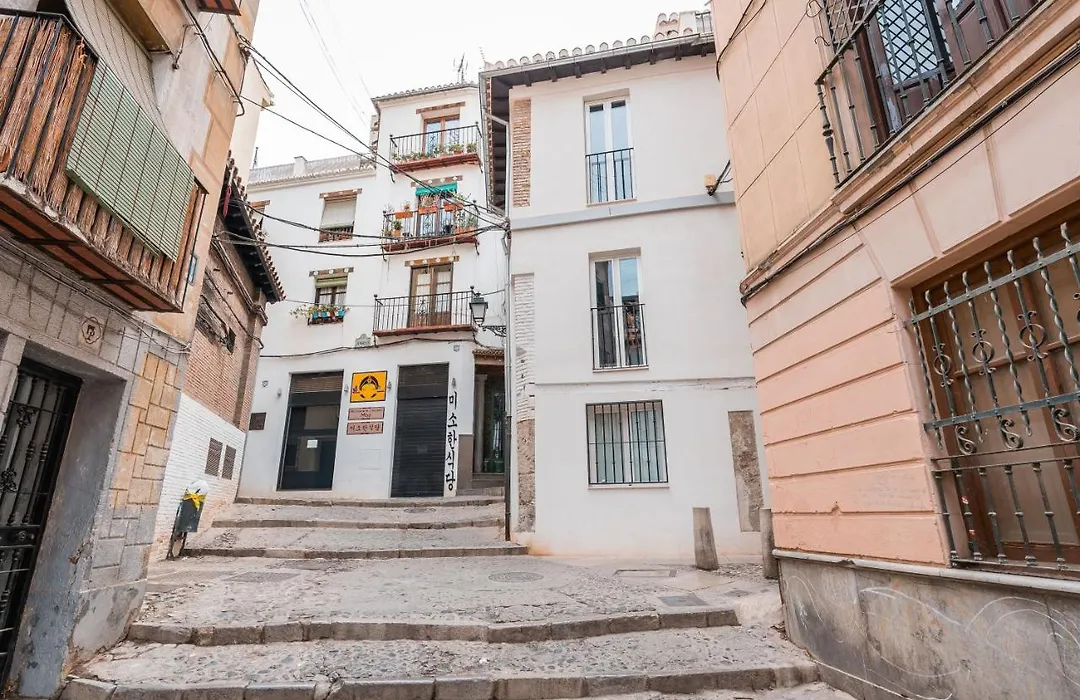 Apartamento cerca de la Alhambra y Albaicín QH EME Suites-1